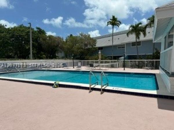 Le Phare Key Biscayne, 798 Crandon Blvd #34-C, Key Biscayne, Florida 33149, image 3