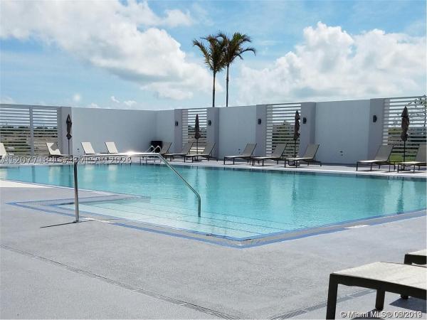 One Fifty One At Biscayne, 15051 Royal Oaks Ln #804, North Miami, Florida 33181, image 2
