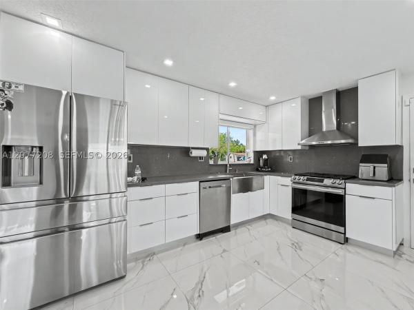 14111 SW 75th St, Unincorporated Dade County, Florida 33183, image 2