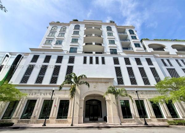 Giralda Place, 275 Giralda Ave #6A, Coral Gables, Florida 33134, image 1