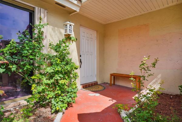 6538 NW 170th Ter, Hialeah, Florida 33015, image 3