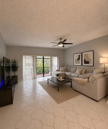 Raintree Forest, 301 N Pine Island Rd #220, Plantation, Florida 33324, image 1
