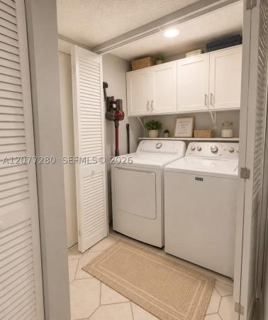 Raintree Forest, 301 N Pine Island Rd #220, Plantation, Florida 33324, image 1