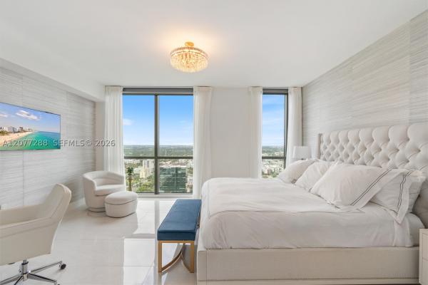 100 Las Olas, 100 E Las Olas Blvd #4203, Fort Lauderdale, Florida 33301, image 1