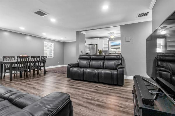 Collier Estates, 841 NE 59th St, Oakland Park, Florida 33334, image 3