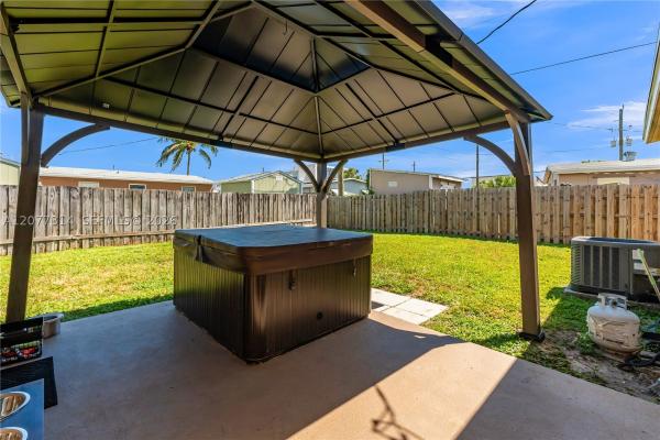 Collier Estates, 841 NE 59th St, Oakland Park, Florida 33334, image 2