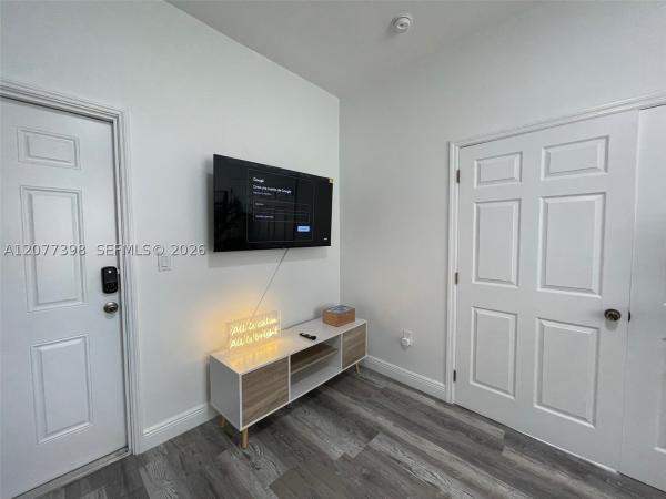 29 Oviedo Ave #4, Coral Gables, Florida 33134, image 3