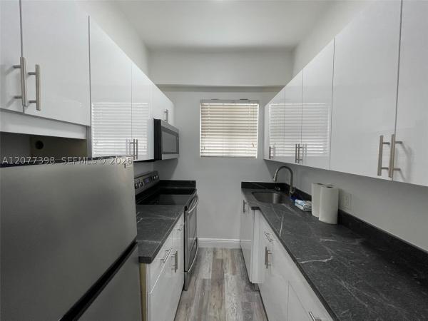29 Oviedo Ave #4, Coral Gables, Florida 33134, image 1