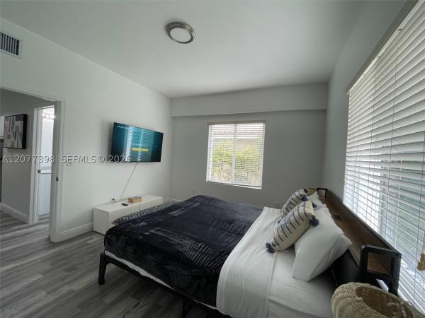 29 Oviedo Ave #4, Coral Gables, Florida 33134, image 2