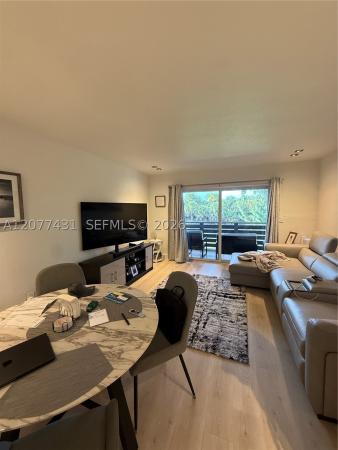 7487 SW 82nd St #C302, Unincorporated Dade County, Florida 33143, image 3