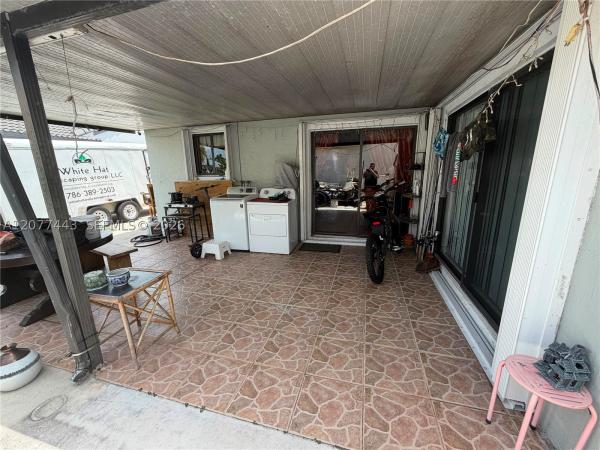 18230 SW 142nd Pl, Unincorporated Dade County, Florida 33177, image 1