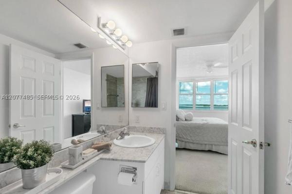 St Louis, 800 Claughton Island Dr #1204, Miami, Florida 33131, image 2