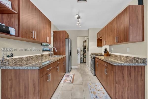 19721 SW 114th Ct, Unincorporated Dade County, Florida 33157, image 3