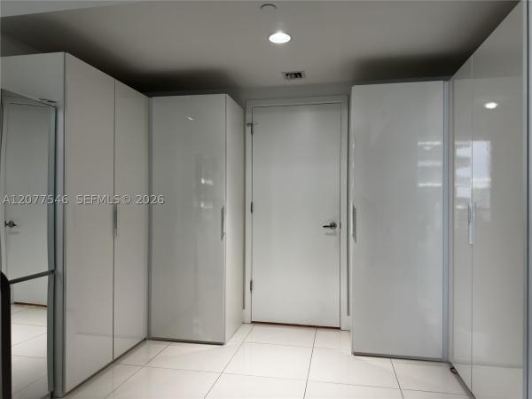 Miami, Florida 33131, image 3