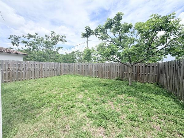 2405 NW 131st Cir, Unincorporated Dade County, Florida 33167, image 2