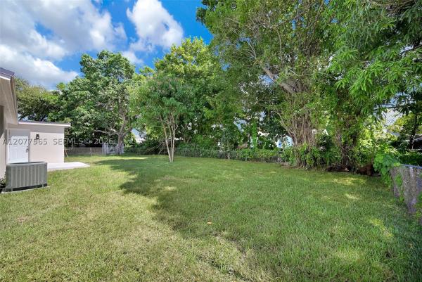 Entin Estates, 2470 NW 179th St, Miami Gardens, Florida 33056, image 2
