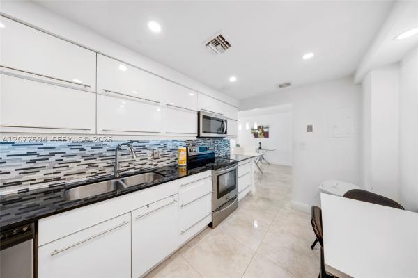 3901 S Ocean Dr #9J, Hallandale Beach, Florida 33019, image 2