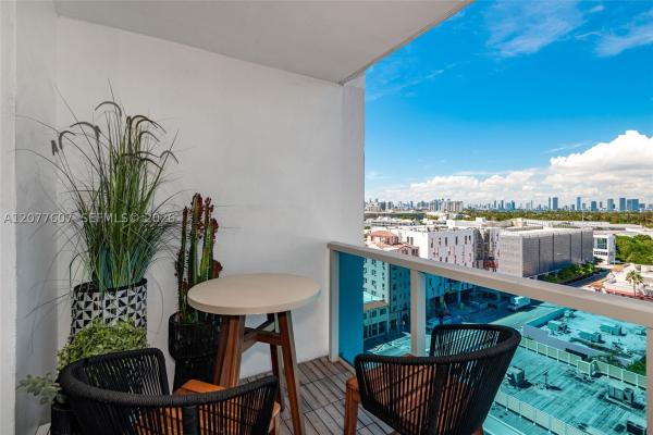 Roney Palace, 2301 Collins Ave #1134, Miami Beach, Florida 33139, image 2
