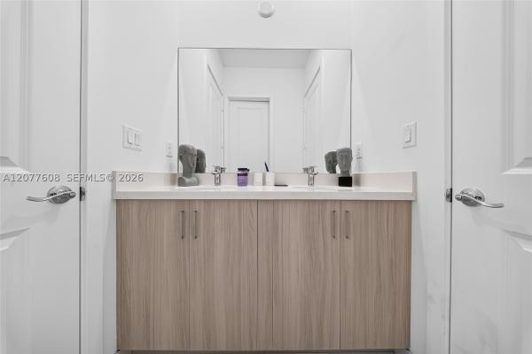 5043 Ofanto Ln, Naples, Florida 34142, image 2