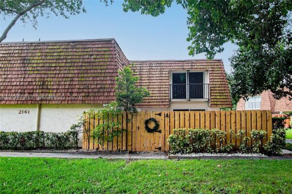 Woodvale, 2161 Orange Grove Dr #A-9, Davie, Florida 33324, image 1