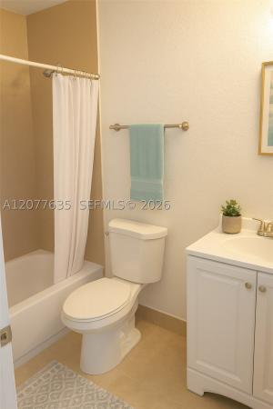 300 NE 166th St #318, Unincorporated Dade County, Florida 33162, image 3