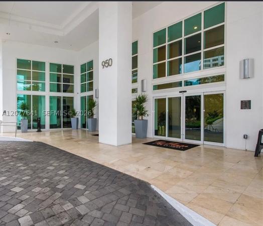 The Plaza On Brickell East, 950 Brickell Bay Dr #902, Miami, Florida 33131, image 3