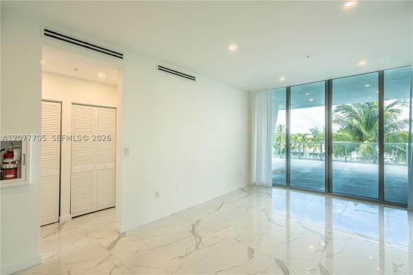8425 Crespi Blvd #302, Miami Beach, Florida 33141, image 2