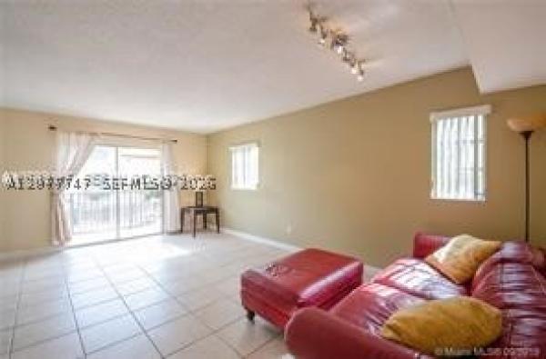 8650 SW 109th Ave #3-223, Unincorporated Dade County, Florida 33173, image 1