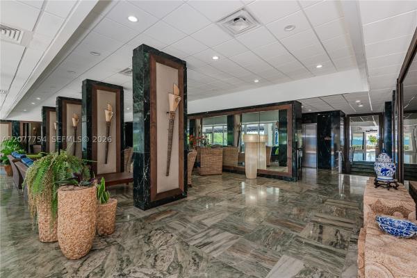 Arlen House West, 500 Bayview Dr #825, Sunny Isles Beach, Florida 33160, image 3