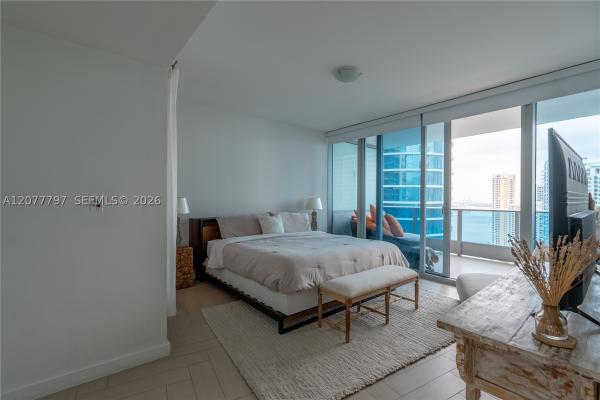 Epic Hotel & Residences, 200 Biscayne Boulevard Way #3305, Miami, Florida 33131, image 1