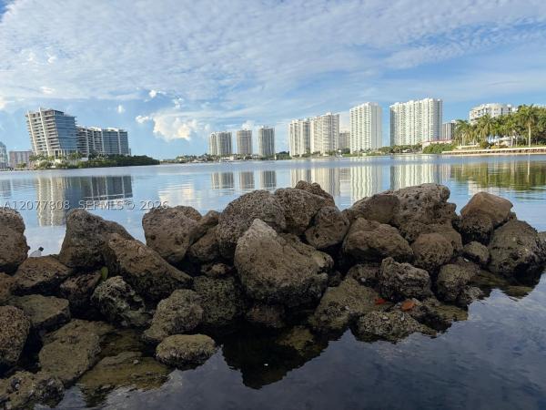 Mystic Pointe Tower 500, 3530 Mystic Pointe Dr #3207, Aventura, Florida 33180, image 1