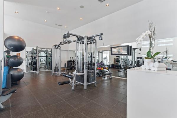 Ten Museum Park Residential, 1040 Biscayne Blvd #3203, Miami, Florida 33132, image 2