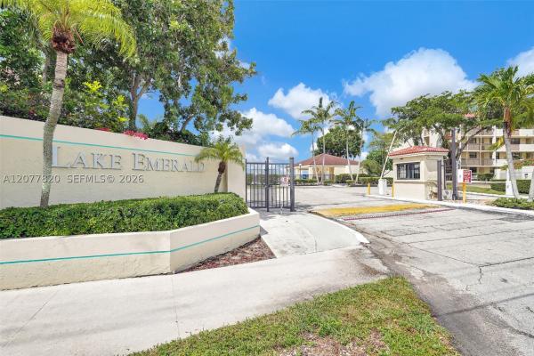 Lake Emerald, 117 Lake Emerald Dr #204, Oakland Park, Florida 33309, image 2
