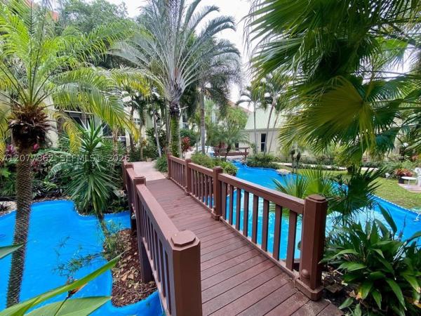 Cross Fox, 5321 NE 24th Ter #502A, Fort Lauderdale, Florida 33308, image 2