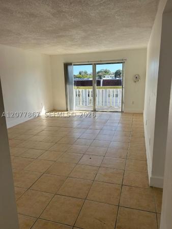 15201 NE 6th Ave #C302, Unincorporated Dade County, Florida 33162, image 2