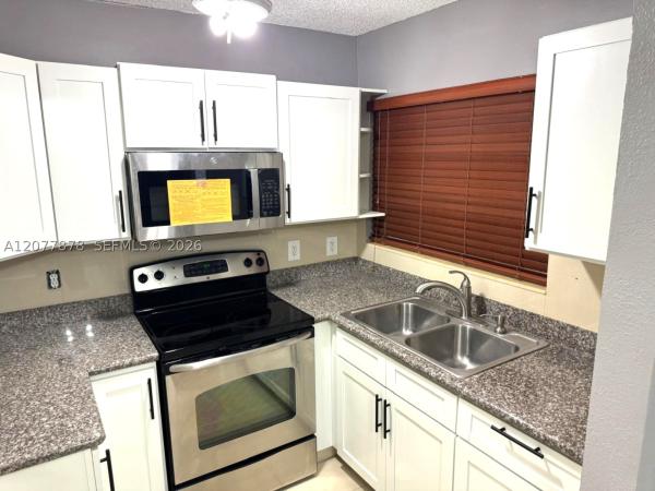 Las Villas Segovia, 5461 W 24th Ave #25, Hialeah, Florida 33016, image 2