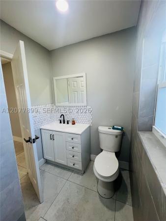 South Middle River, 1332 NW 3rd Ave, Fort Lauderdale, Florida 33311, image 1