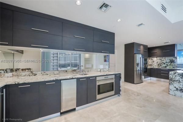 900 Biscayne Bay, 900 Biscayne Blvd #5001, Miami, Florida 33132, image 2