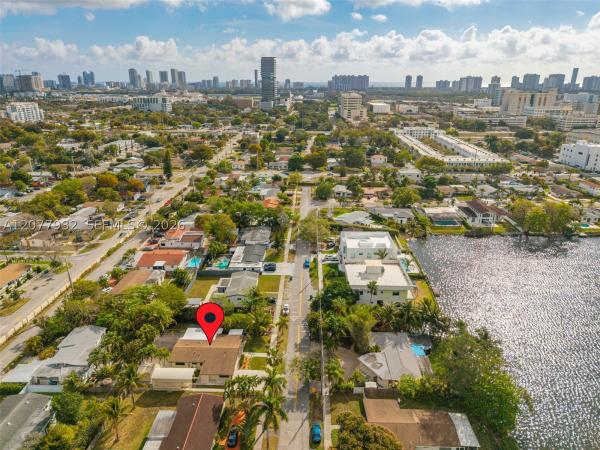 2485 NE 214th St, Unincorporated Dade County, Florida 33180, image 1