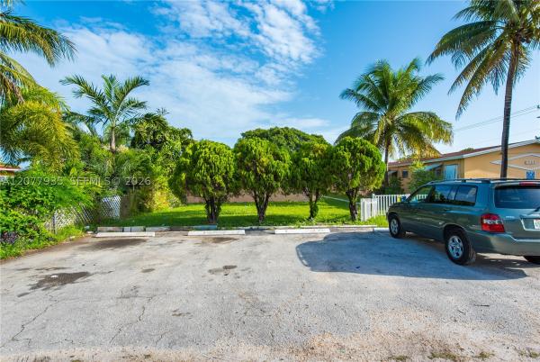 Hollywood Little Ranches, 2209 Washington St #2, Hollywood, Florida 33020, image 2