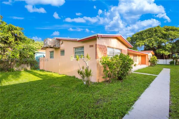 Hollywood Little Ranches, 2209 Washington St #2, Hollywood, Florida 33020, image 1
