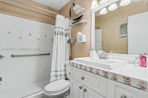 Hollywood, Florida 33019, image 1