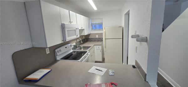 8027 NW 8th St #13, Unincorporated Dade County, Florida 33126, image 2