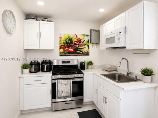 6700 SW 97th Ave, Unincorporated Dade County, Florida 33173, image 1