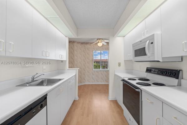 Suffolk At Century Village, 13705 SW 12th St #409B, Pembroke Pines, Florida 33027, image 3