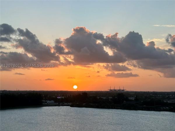 1301 NE Miami Gardens Dr #1406W, Unincorporated Dade County, Florida 33179, image 3