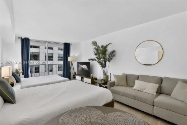 The Club At Brickell Bay, 1200 Brickell Bay Dr #2510, Miami, Florida 33131, image 3