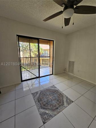Lago Grande, 6580 W 27th Ct #24-58, Hialeah, Florida 33016, image 3