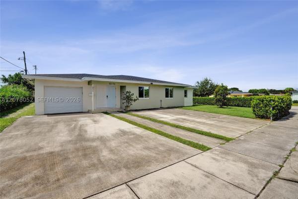 10770 SW 149th St, Unincorporated Dade County, Florida 33176, image 1