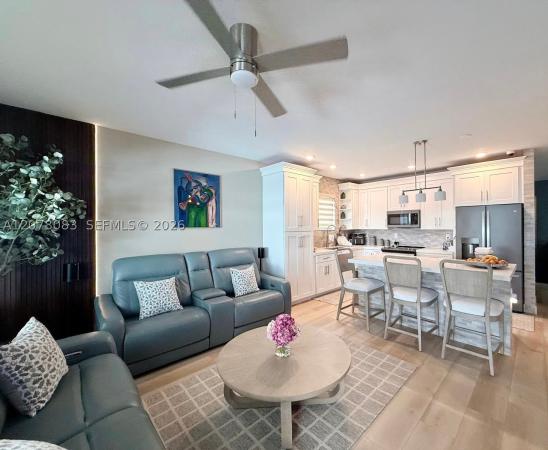 Kingman Commons, 167 SE 24th Ave, Homestead, Florida 33033, image 2